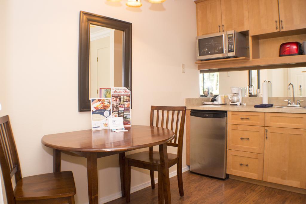 Marina Cay Hotel Bigfork Kamer foto