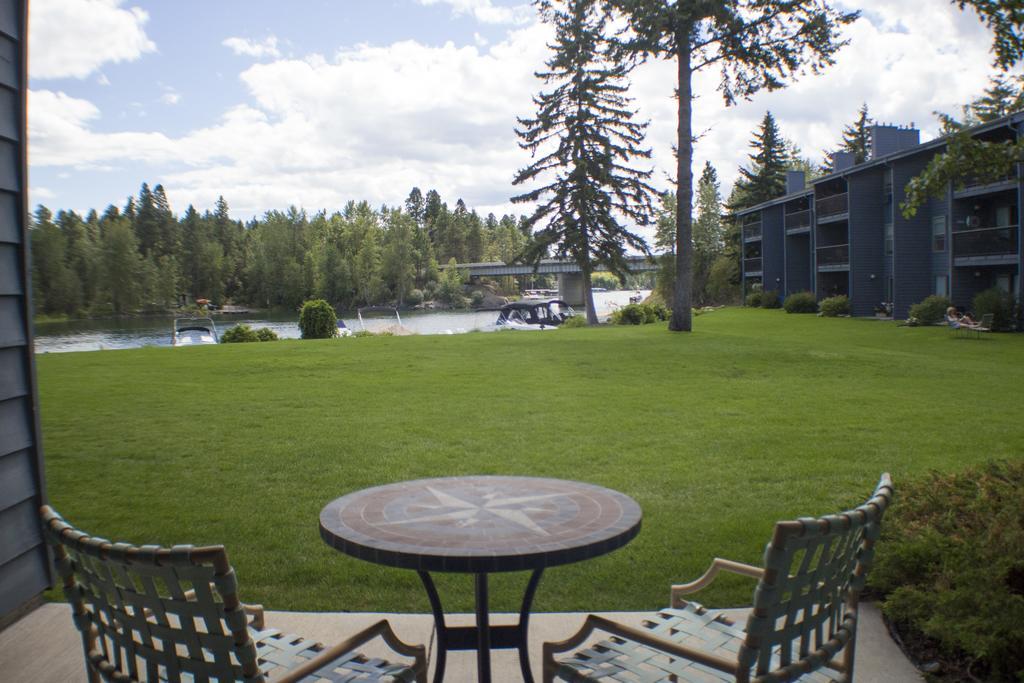 Marina Cay Hotel Bigfork Buitenkant foto